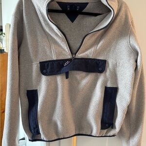 Patagonia Gray and Navy Fleece Pullover